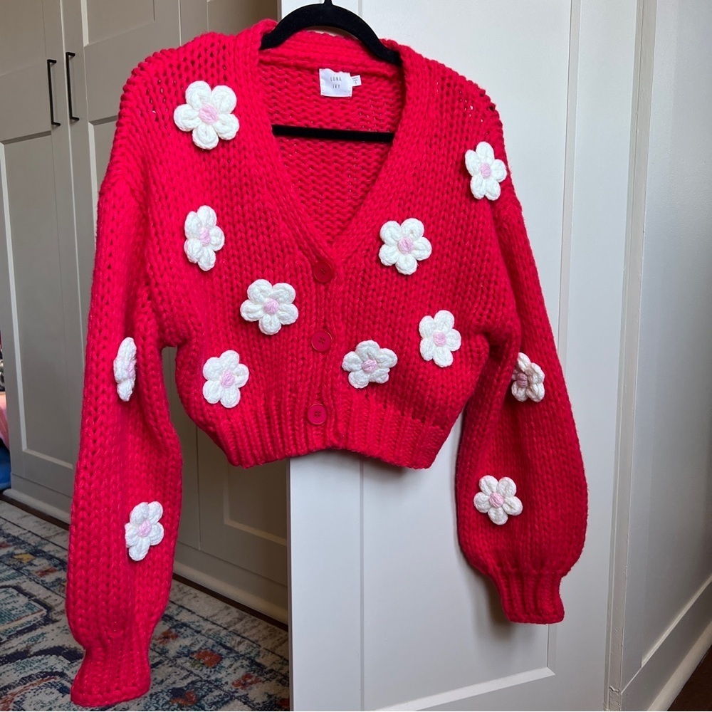 Luna Ivy Red Chunky Knit Cropped Cardigan with 3D White Flower size small